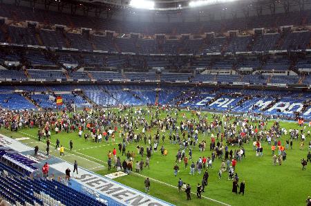 瞠目结舌的 瞠目结舌的