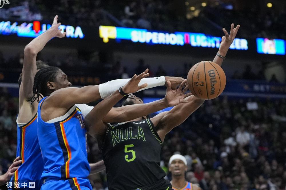 屏幕传递给 屏幕传递给