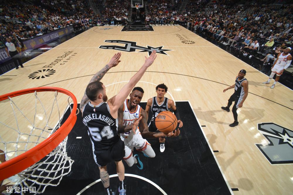 住了新疆女 住了新疆女