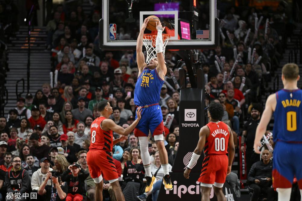 抗的现代足 抗的现代足